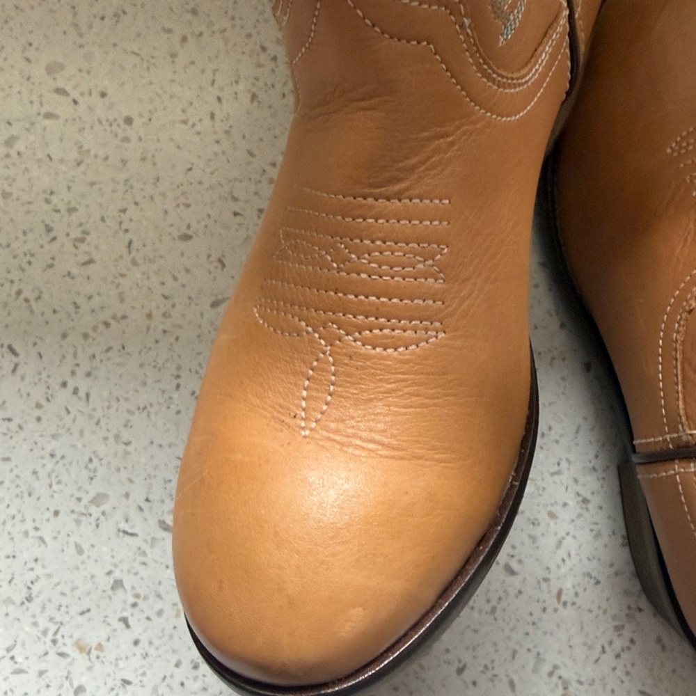 Dingo Booties, 7M, Great Condition - Picture 6 of 8